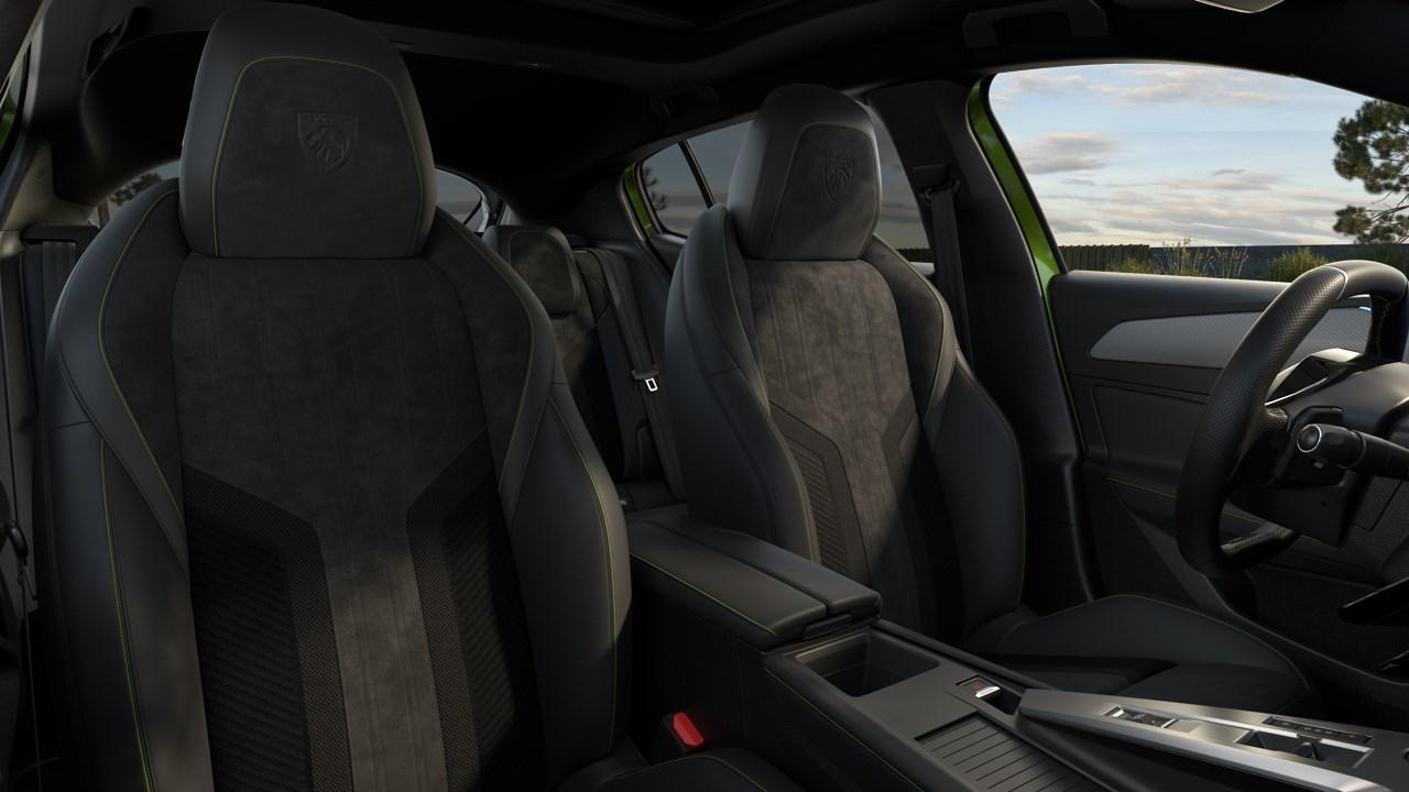 Peugeot 408 1.6 Plug-in Hybrid 240 e-DCS7 GT | VERWACHT | NIEUW MODEL | Panorama dak | Alcantara bekleding | Elektrische achterklep | 360 Camera | Matrix LED | 20'' Lichtmetalen velgen