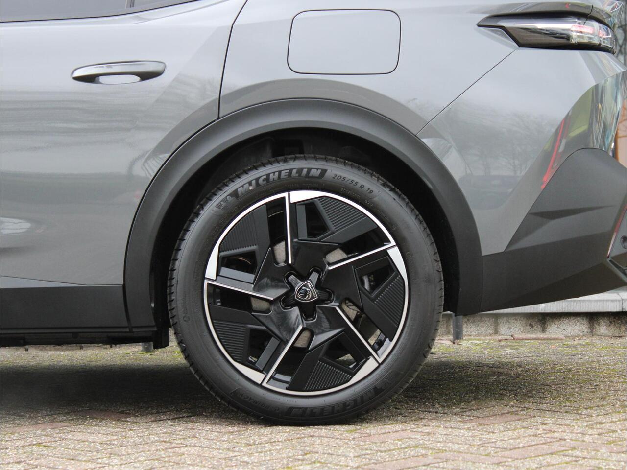 Peugeot 408 1.6 Plug-in HYbrid 225 EAT8 Allure Avantage VOORRAAD KORTING