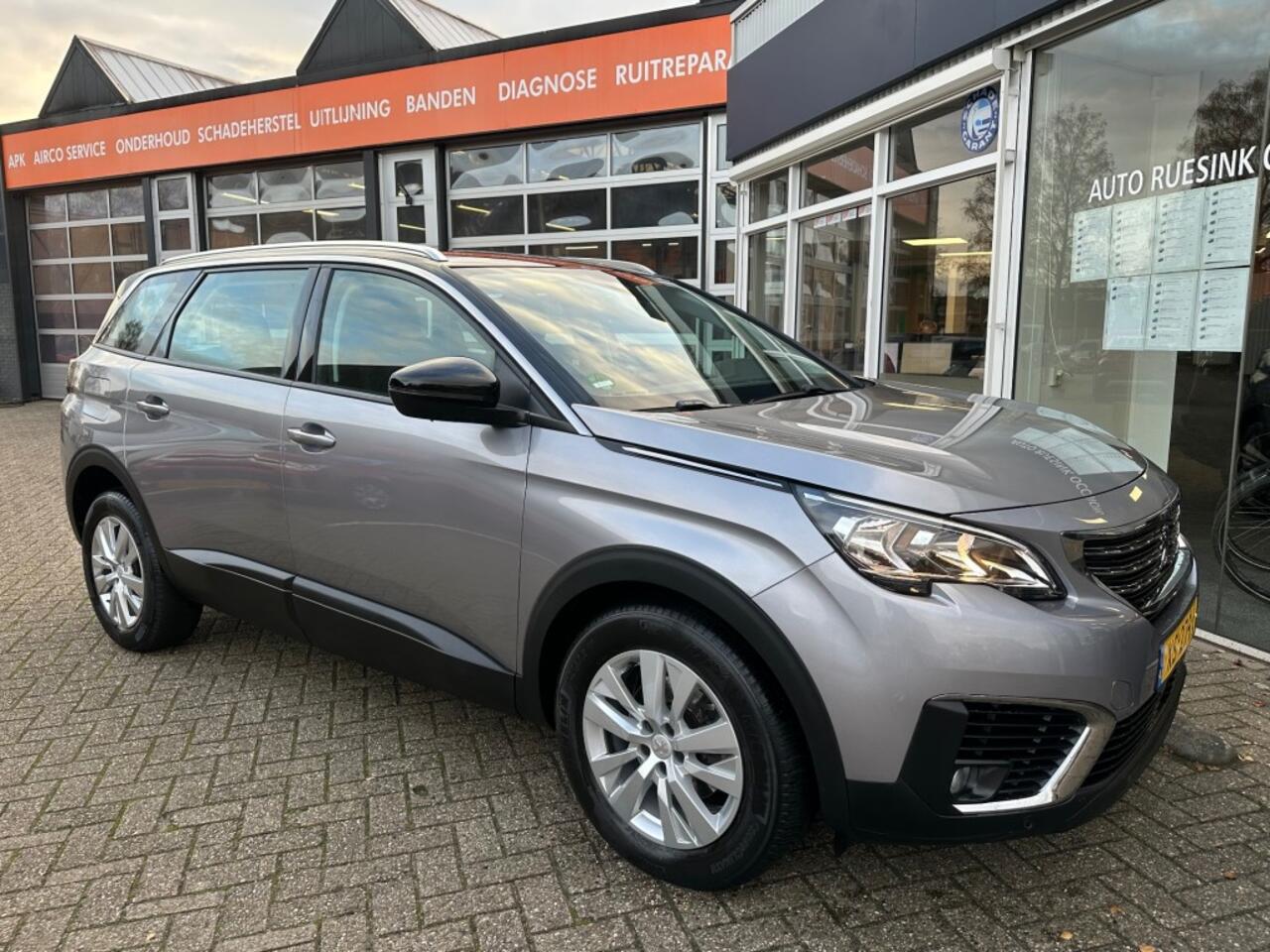 Peugeot 5008 1.2 PURETECH ACTIVE AUTOMAAT