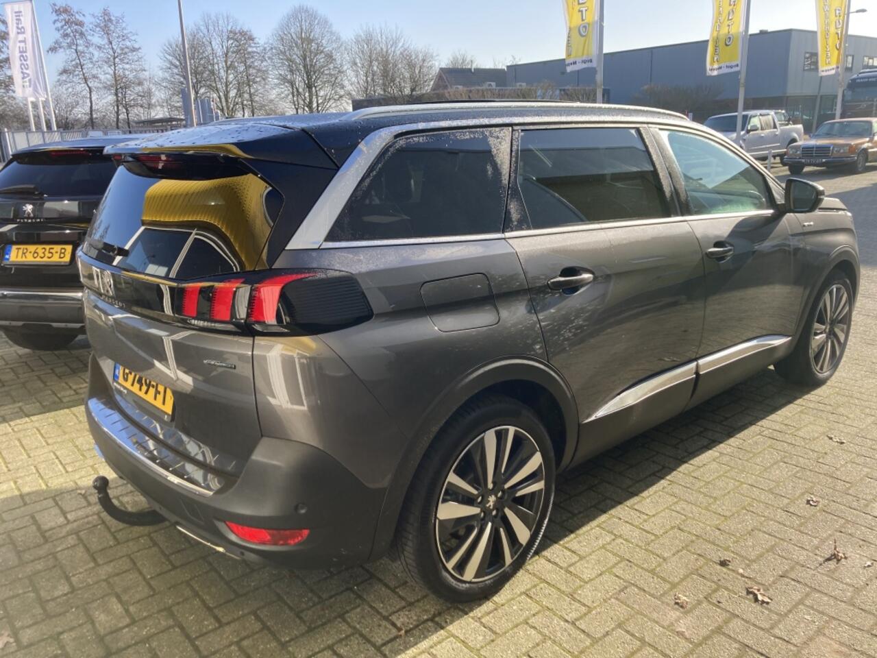 Peugeot 5008 1.2 PT GT-Line 7 Persoons Leer Panodak Trekhaak