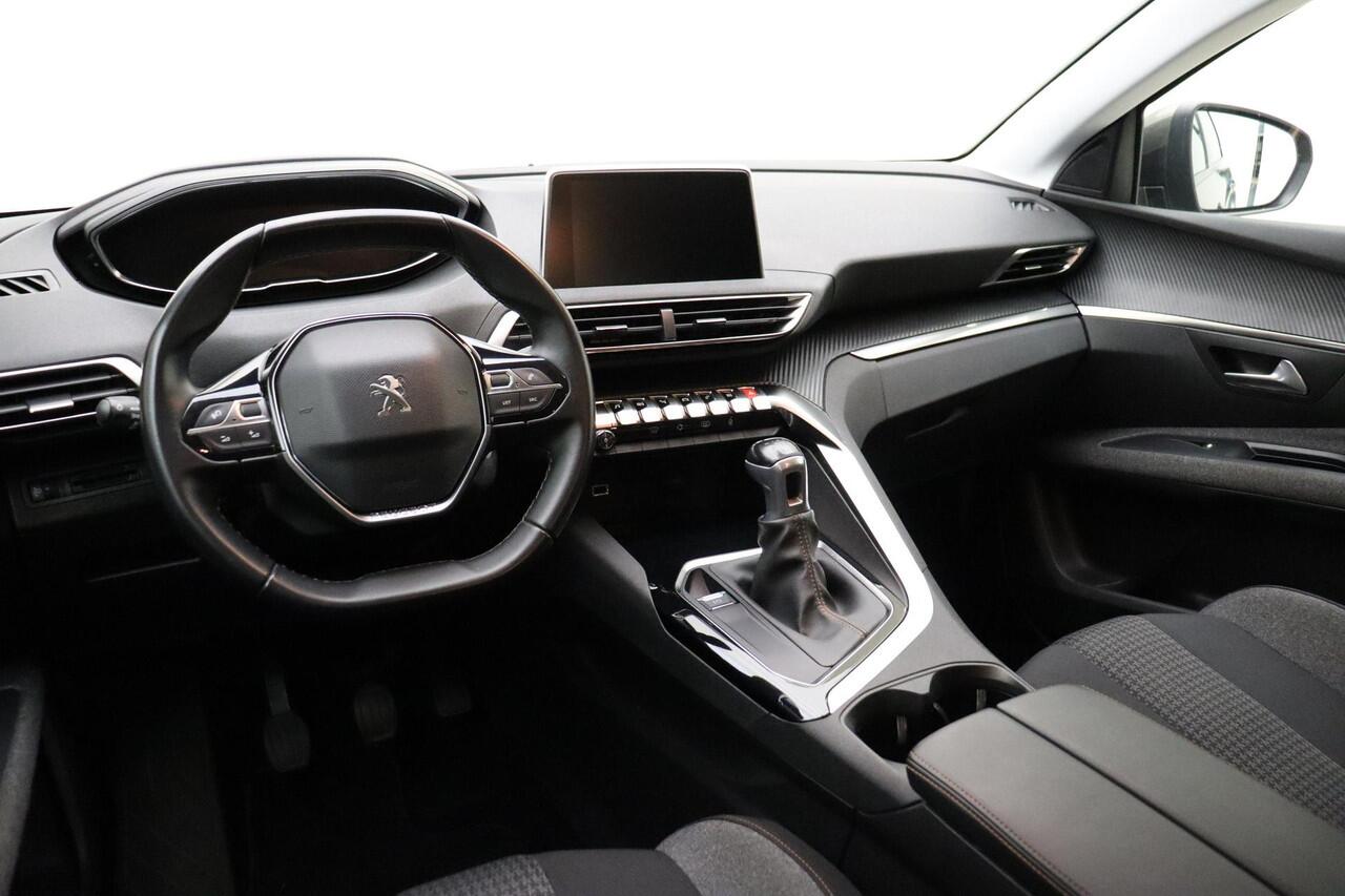 Peugeot 5008 PureTech 130 Blue Lease Executive | navigatie | 7-persoons | Climate & Cruise Control | Camera | Parkeersensor v+a | Draadloze telefoonlader