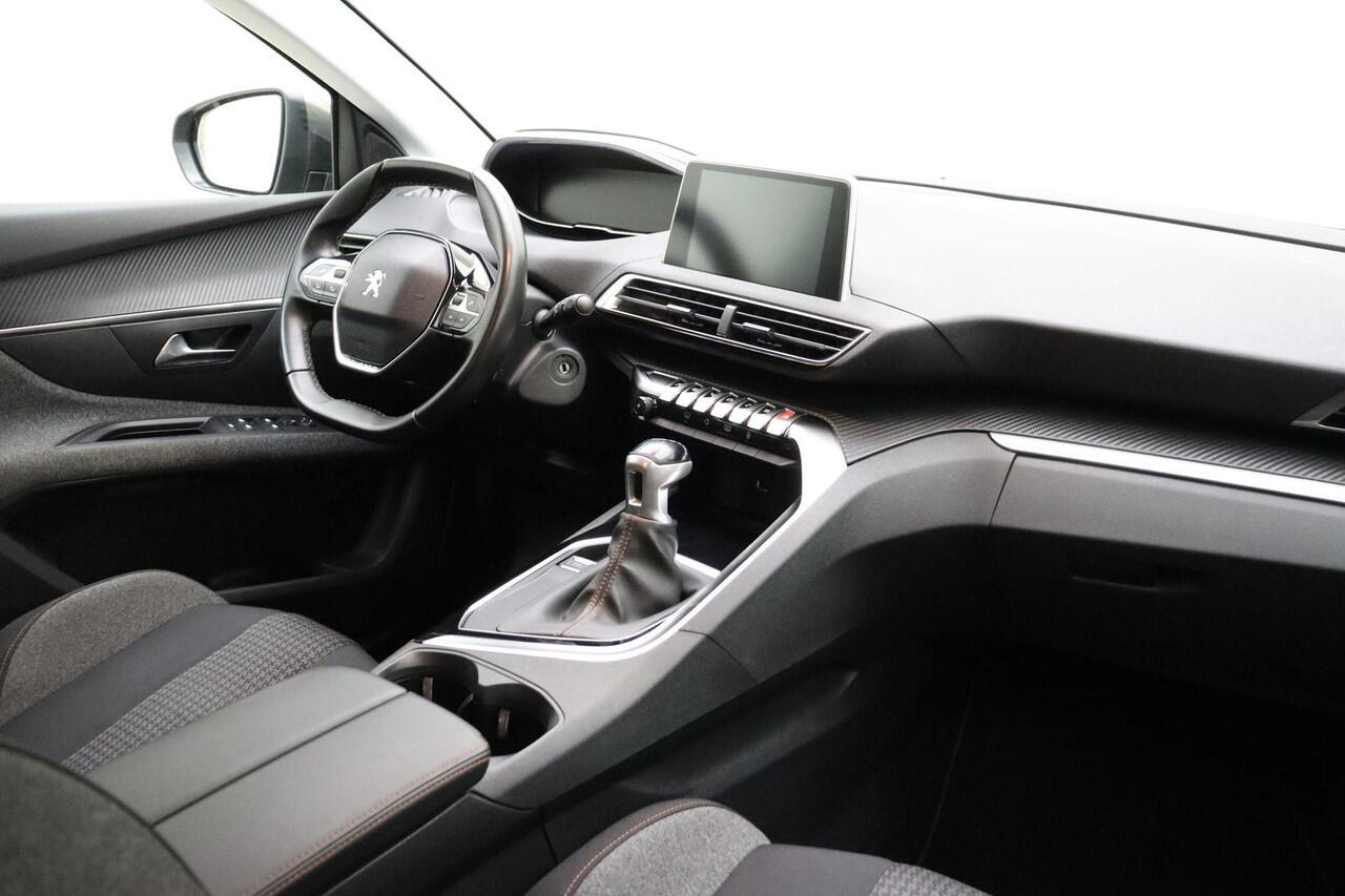 Peugeot 5008 PureTech 130 Blue Lease Executive | navigatie | 7-persoons | Climate & Cruise Control | Camera | Parkeersensor v+a | Draadloze telefoonlader