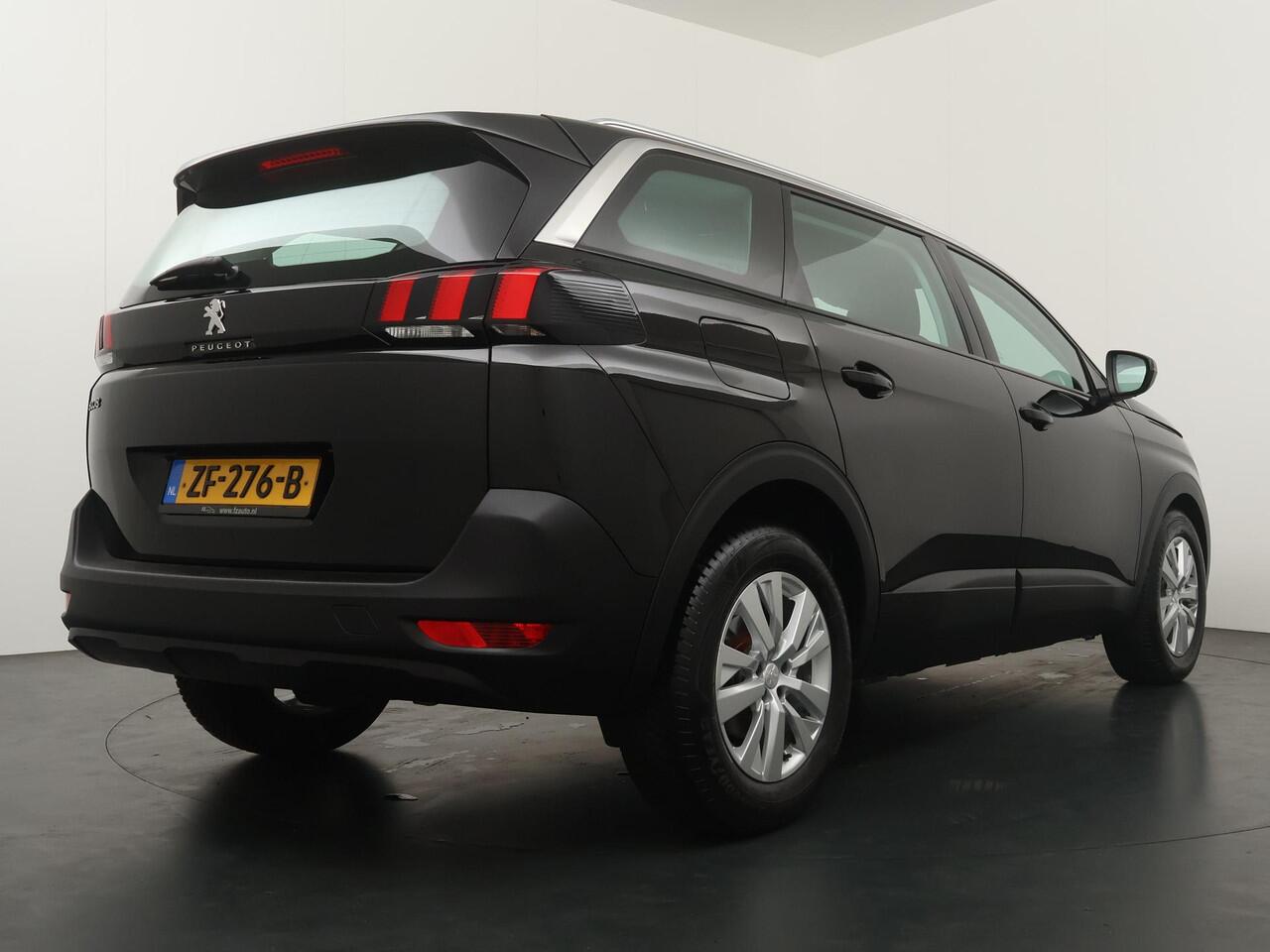 Peugeot 5008 1.2 PureTech Blue Lease Executive - 7-Zitter - Navigatie - Climate Control - Lichtmetalen velgen