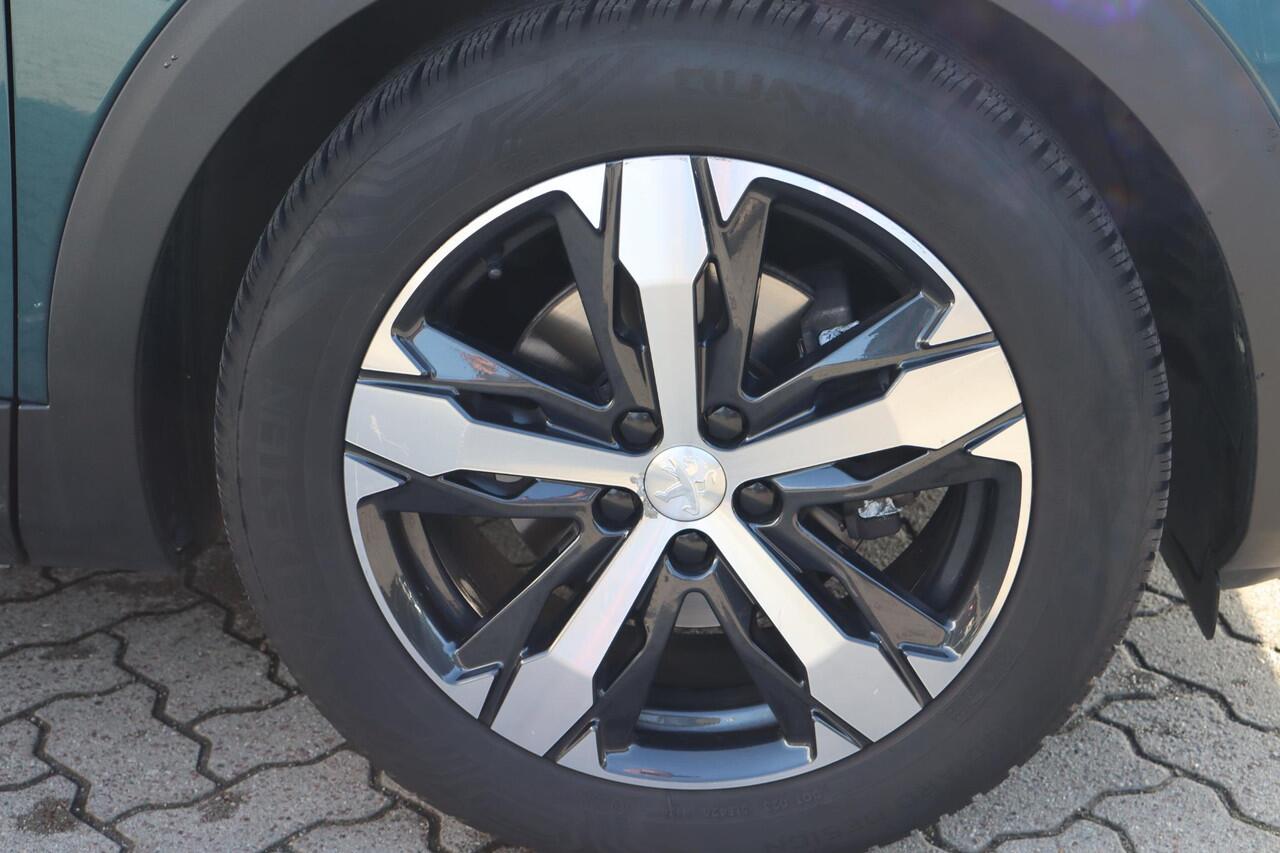 Peugeot 5008 1.2 PureTech Crossway Virtual Cockpit, 7 Persoons, Navigatie, Apple Carplay, Camera, Panoramadak, Cruise control