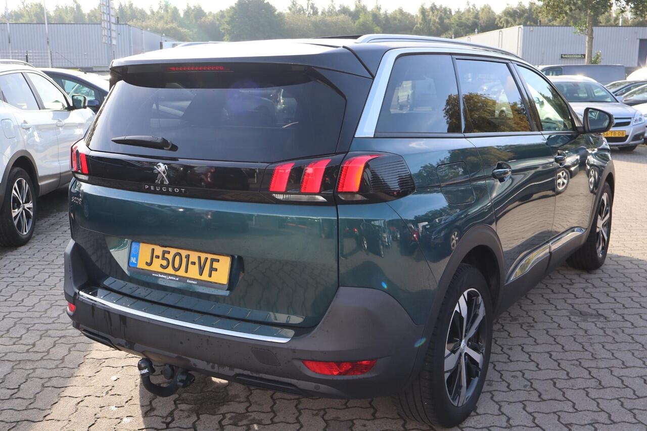 Peugeot 5008 1.2 PureTech Crossway Virtual Cockpit, 7 Persoons, Navigatie, Apple Carplay, Camera, Panoramadak, Cruise control