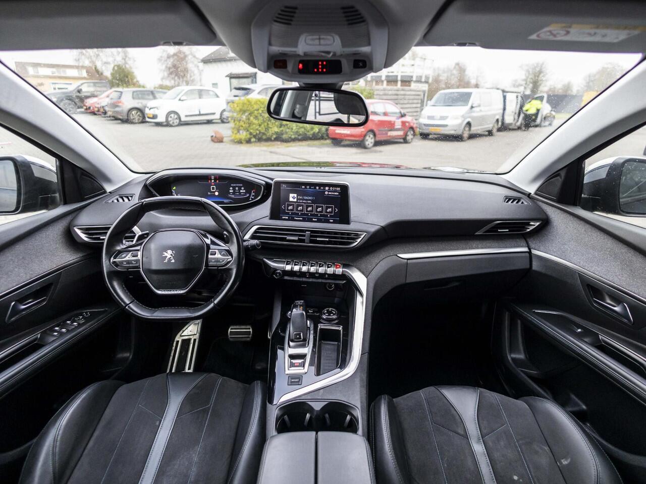 Peugeot 5008 1.2 PureTech Crossway