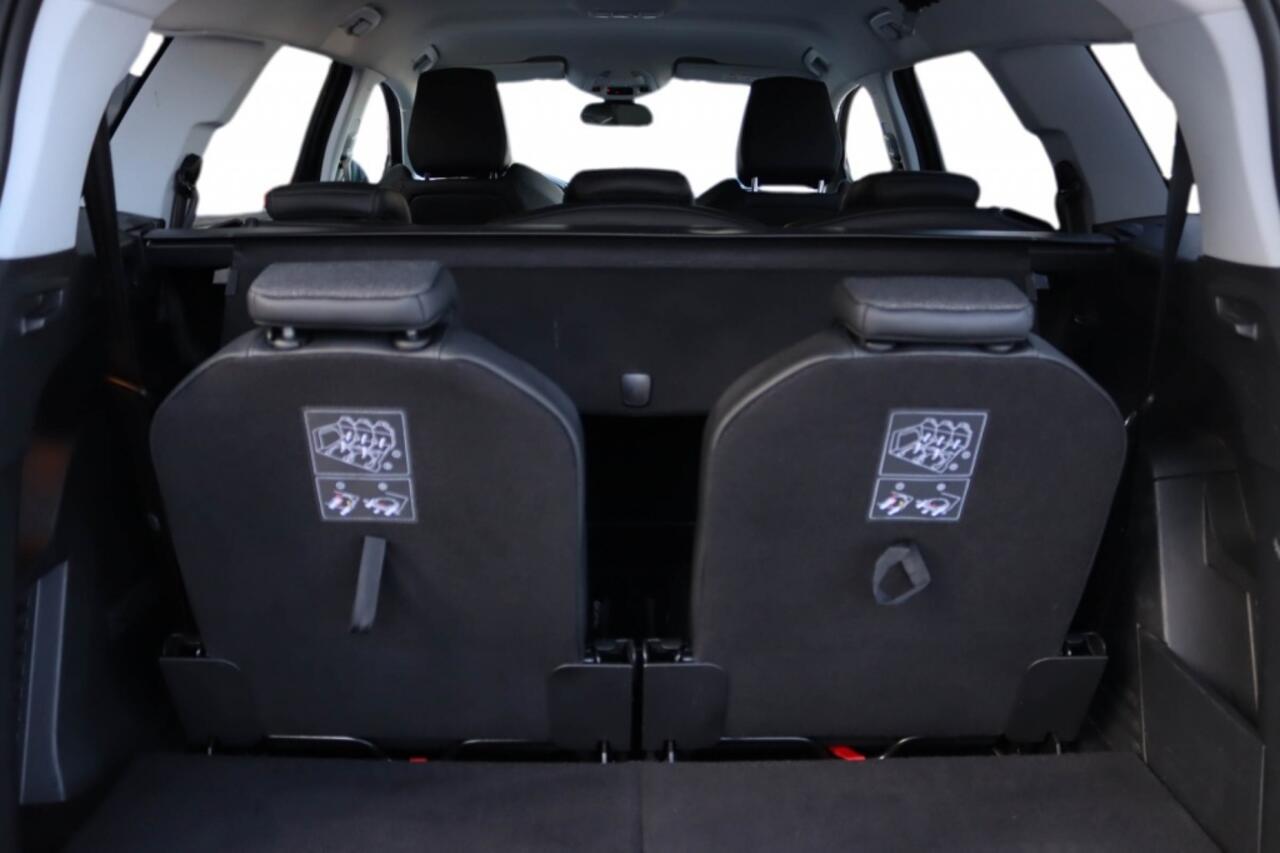 Peugeot 5008 1.2 Puretech 7p Allure Pack Camera l Carplay l Cruise