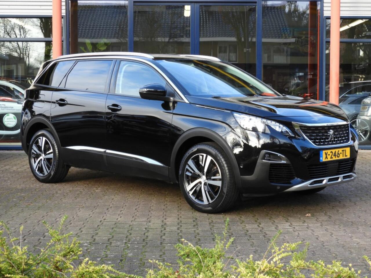 Peugeot 5008 7-PERS AUTOMAAT 130PK BLUE LEASE PREMIUM