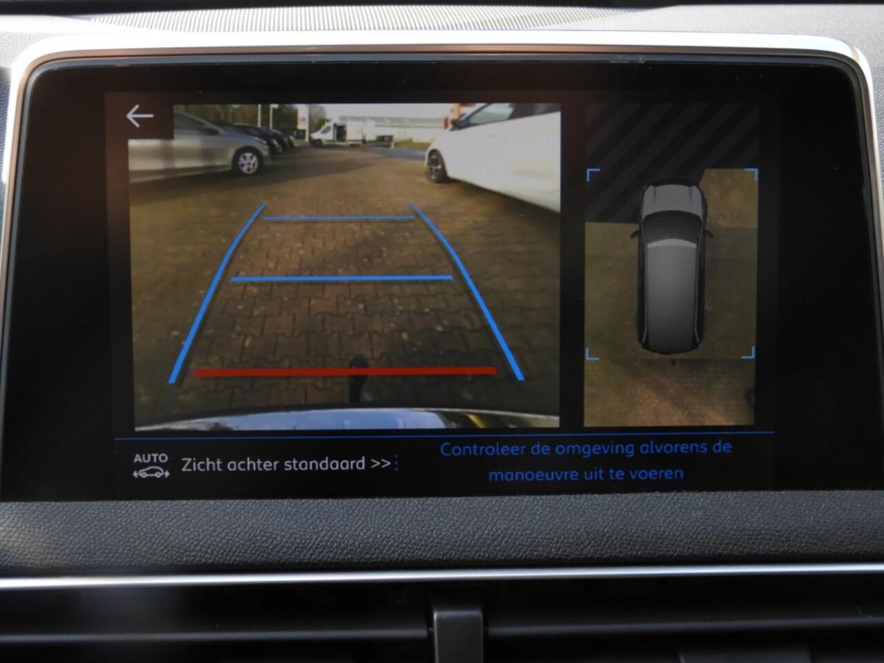 Peugeot 5008 7-PERS AUTOMAAT 130PK BLUE LEASE PREMIUM