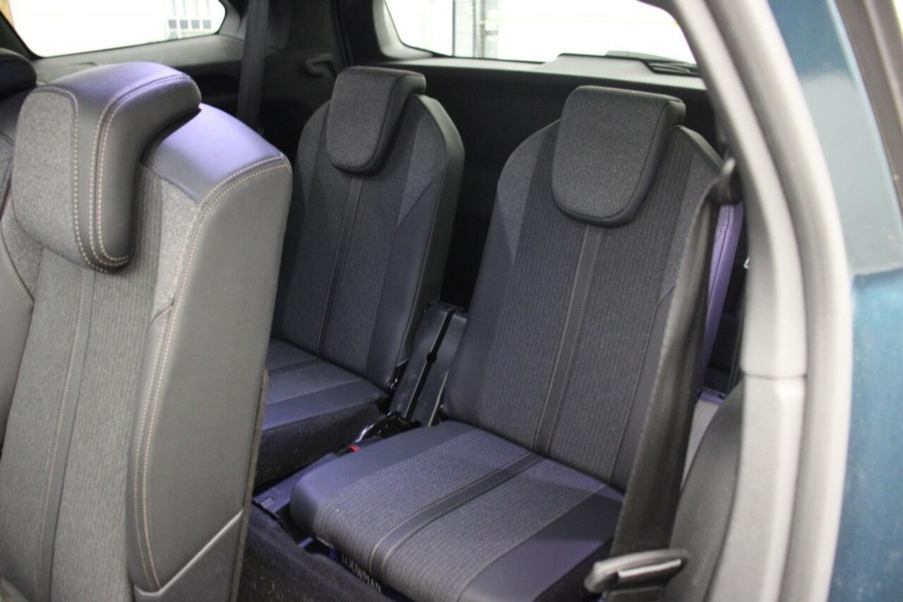 Peugeot 5008 1.5 BlueHDi GT-Line - Panorama, Carplay, Camera, Half Leer