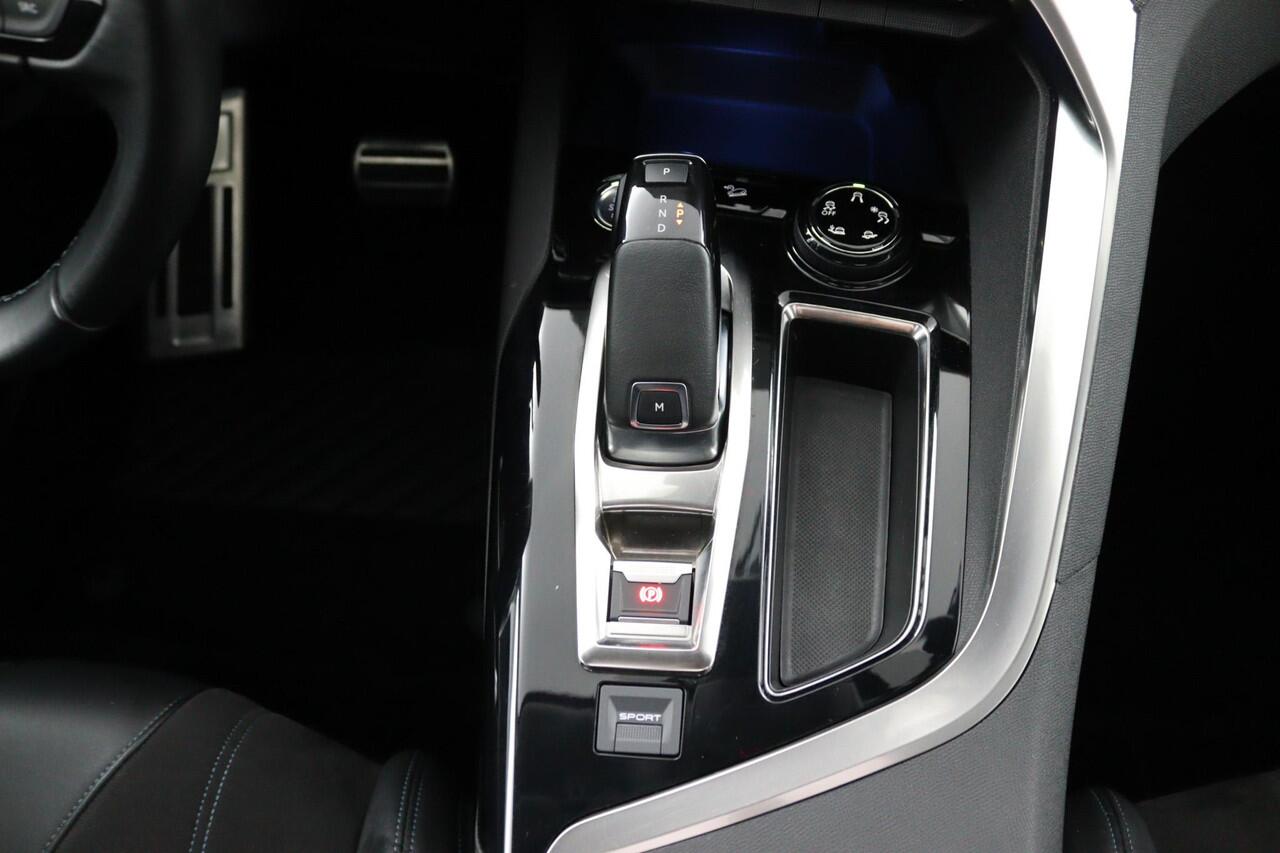 Peugeot 5008 1.2 *130PK*AUTOM.*ECC*CRUISE*NAVI*HAAK*PANO*