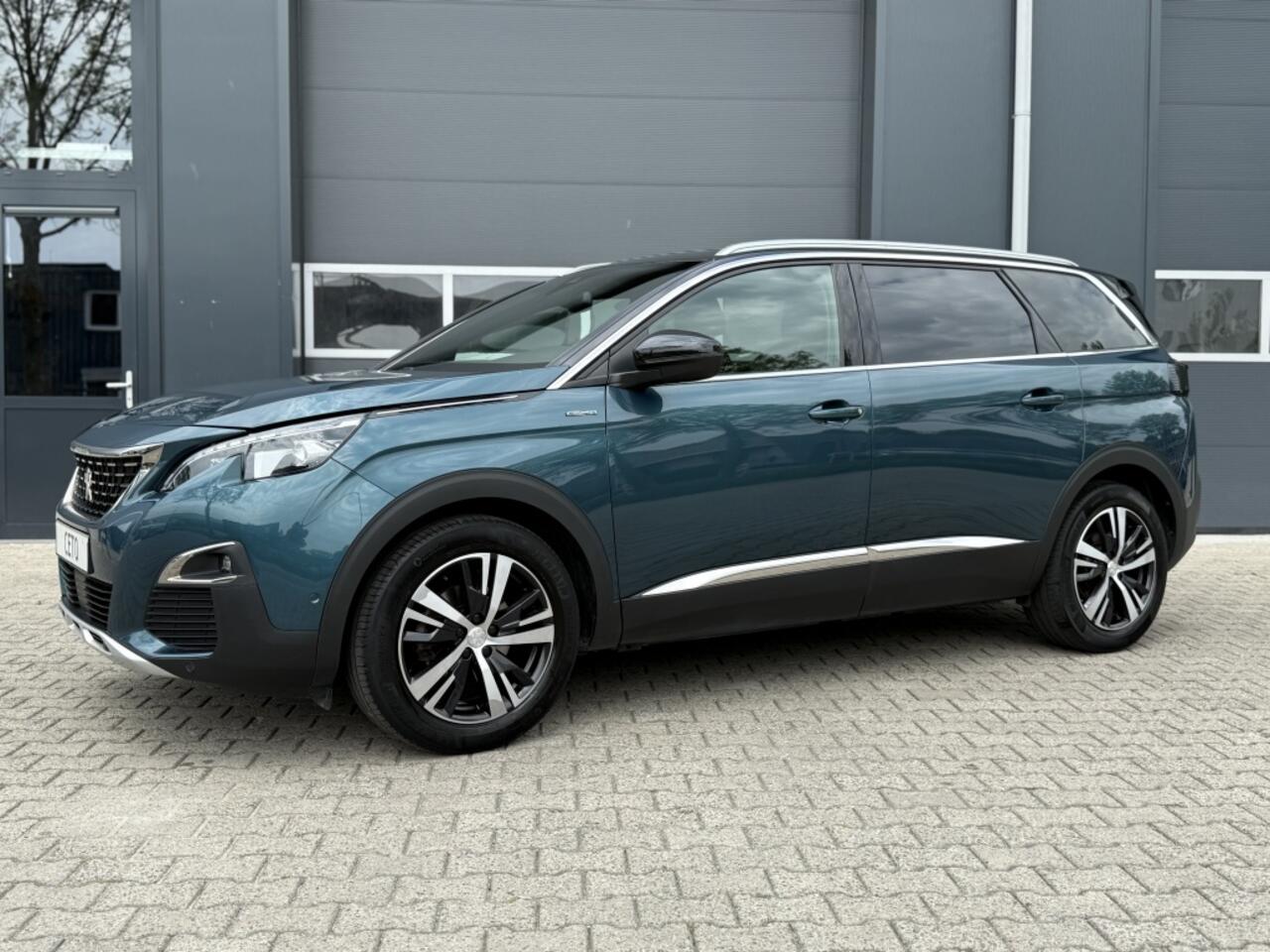 Peugeot 5008 1.2 PureTech GT-Line 7 persoons trekh.
