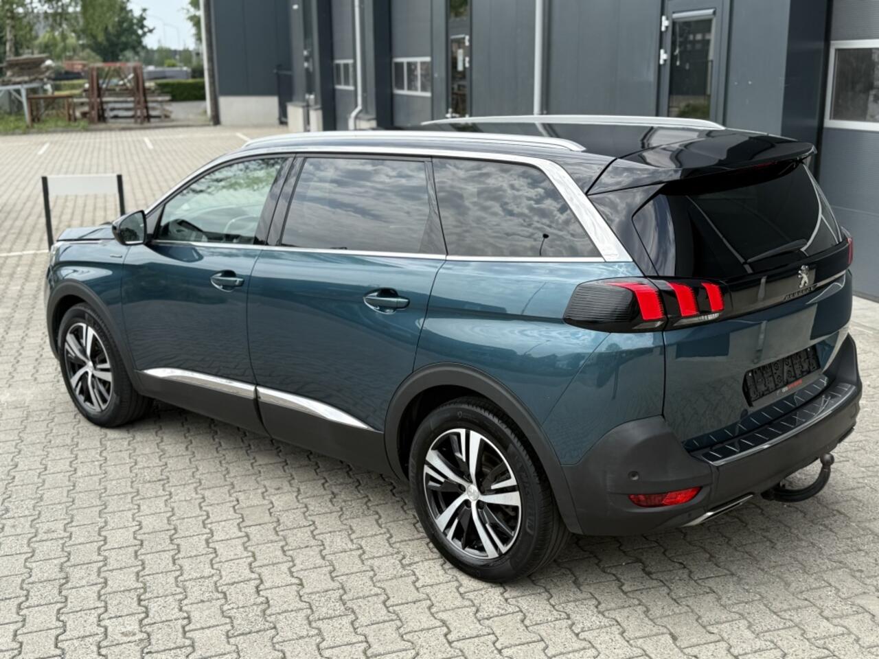 Peugeot 5008 1.2 PureTech GT-Line 7 persoons trekh.