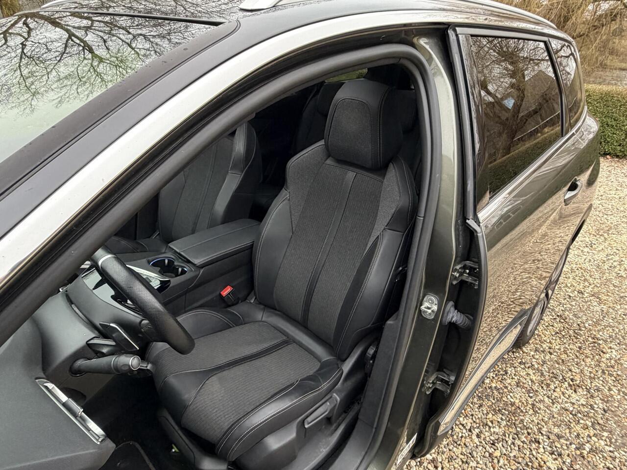 Peugeot 5008 130 PK GT-Line Aut 8, Pano, 7P, Trekhaak