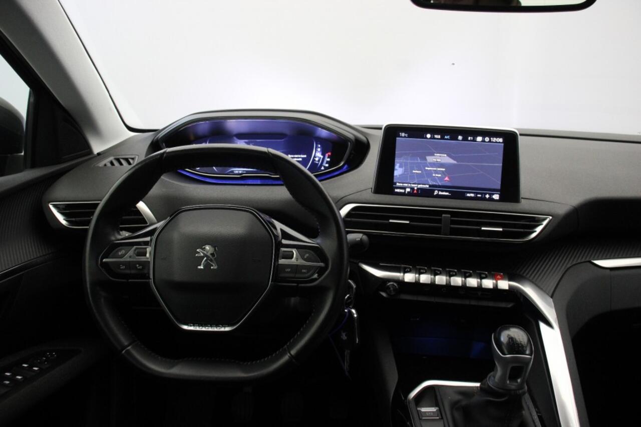 Peugeot 5008 1.2 PureTech Active 7 Persoons - Digitaal Cockpit, Carplay, Navi, Cruise