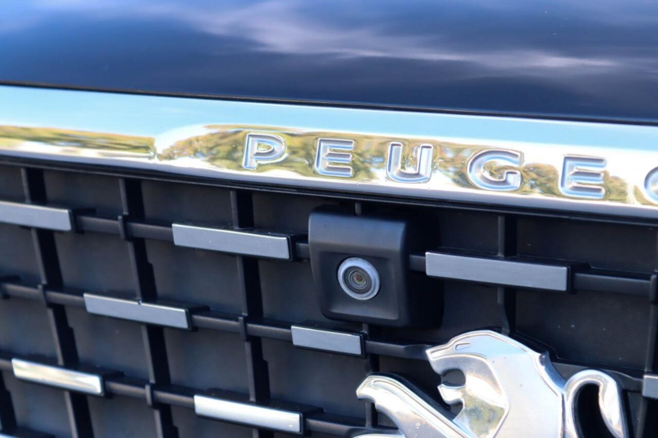 Peugeot 5008 5008 1.2 PureTech 130 Allure Business Trekhaak l 360 Camera l Bl