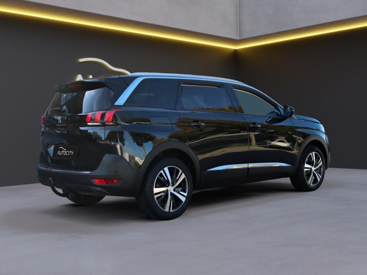 Peugeot 5008 5008 1.2 PureTech 130 Allure Business Trekhaak l 360 Camera l Bl