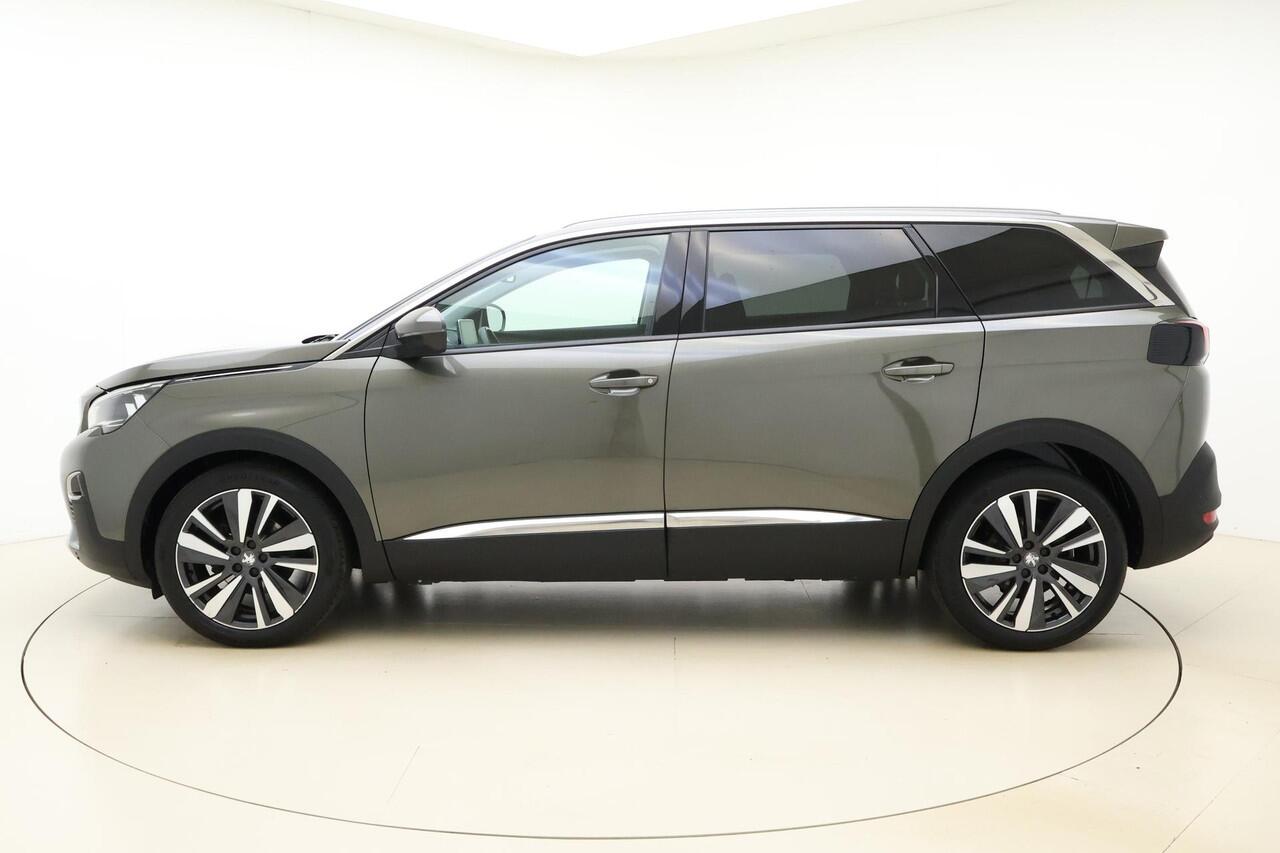 Peugeot 5008 1.2T Blue Lease Premium | 7-persoons | Keyless Entry & Start | Afneembare trekhaak | Elektrische achterklep | 19'' LM Velgen | Camera | Navigatie | Climate Control
