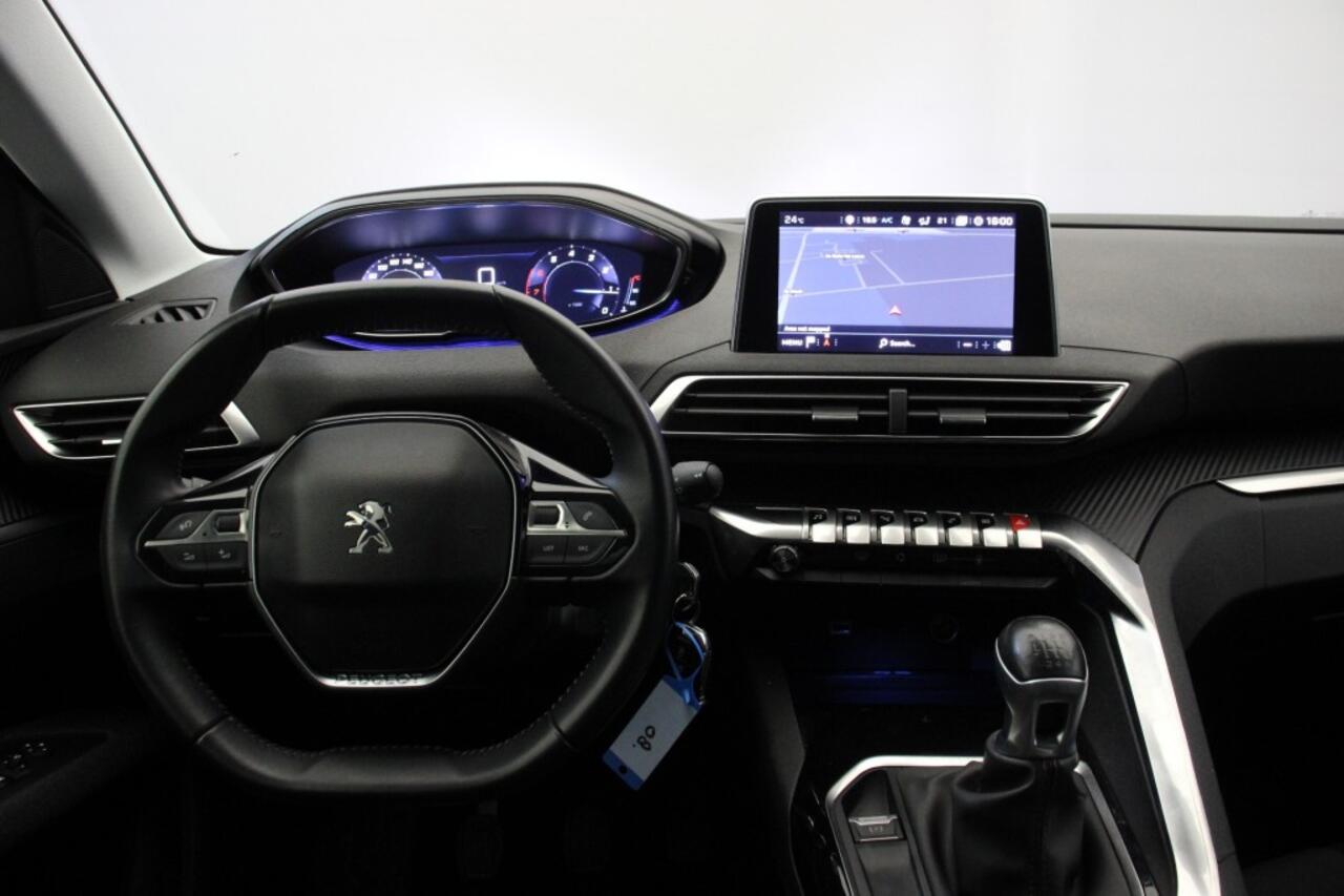 Peugeot 5008 1.2 PureTech Executive 7 Persoons - Digitaal Cockpit, Carplay, Camera, PDC