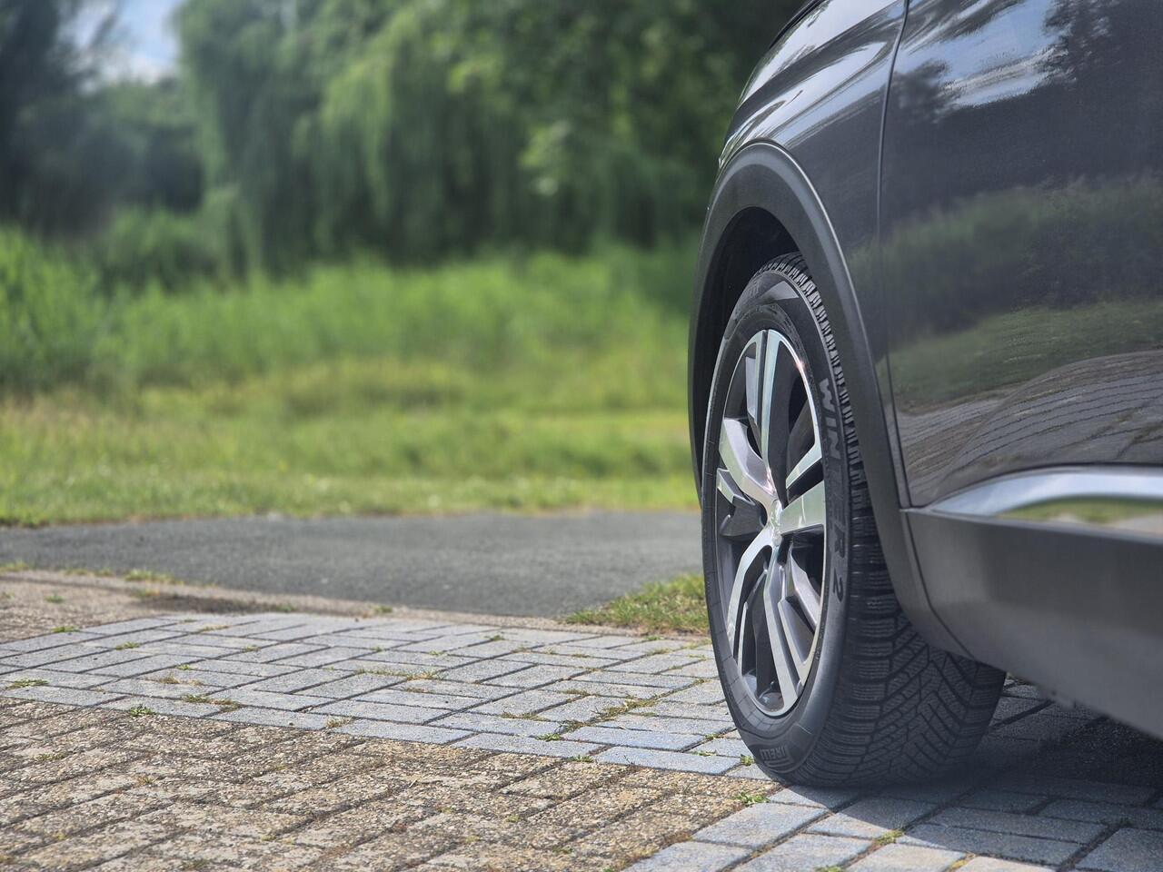 Peugeot 5008 1.2 PureTech Blue Lease Allure 7-Persoons AUTOMAAT | NAVI | CLIMA | PDC | 18" LMV | 360 CAMERA | KEYLESS | FULL-LED | ADAPT. CRUISECONTROL |