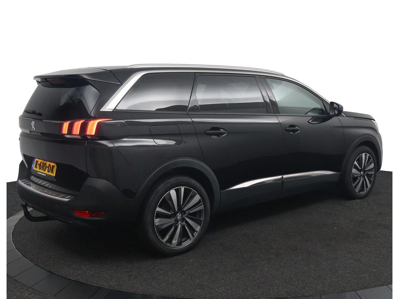 Peugeot 5008 1.2 PureTech*NAVI*CAM*HAAK*CRUISE*ECC*CARPLAY*7PER