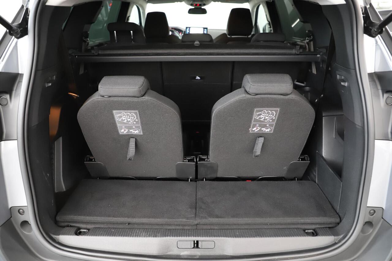 Peugeot 5008 1.2 PureTech Blue Lease Active 131PK 7 Persoons Navigatie Achteruitrijcamera Carplay Android Climate Cruise Control Getint Glas