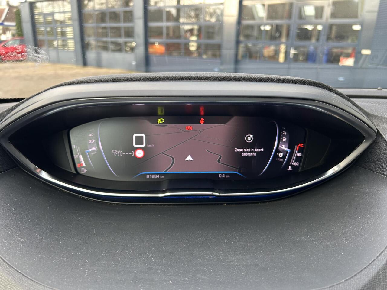 Peugeot 5008 1.2 Turbo 130 PK Allure Pack | Trekhaak | 7-Zitplaatsen | Navigatie | Full LED Verlichting | Stoelverwarming | Keyless Entry & Start | Electrische Achterklep | Climate Control | Adaptieve Cruise Control | 18" Lichtmetalen Velgen | Camera | Dode Hoek Detec