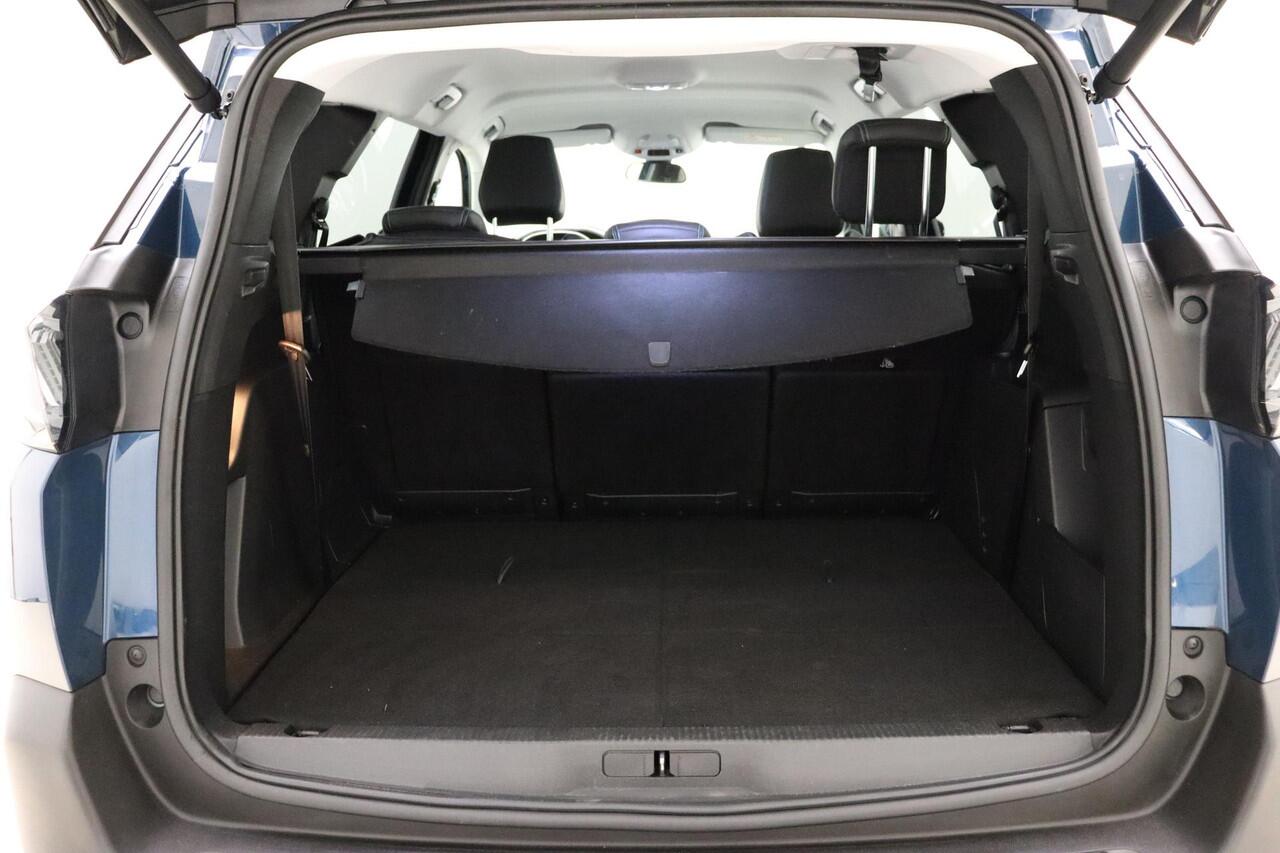 Peugeot 5008 1.2 PureTech Blue Lease Allure AUTOMAAT | Parkeercamera Achter | Stoelverwarming Voor | navigatie | Elektrische Achterklep | Start/Stop Knop |