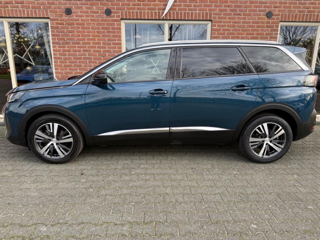 Peugeot 5008 1.2 PT 130 PK Allure 7P.Bns NIEUWE APK / TREKHAAK / CAMERA / FUL