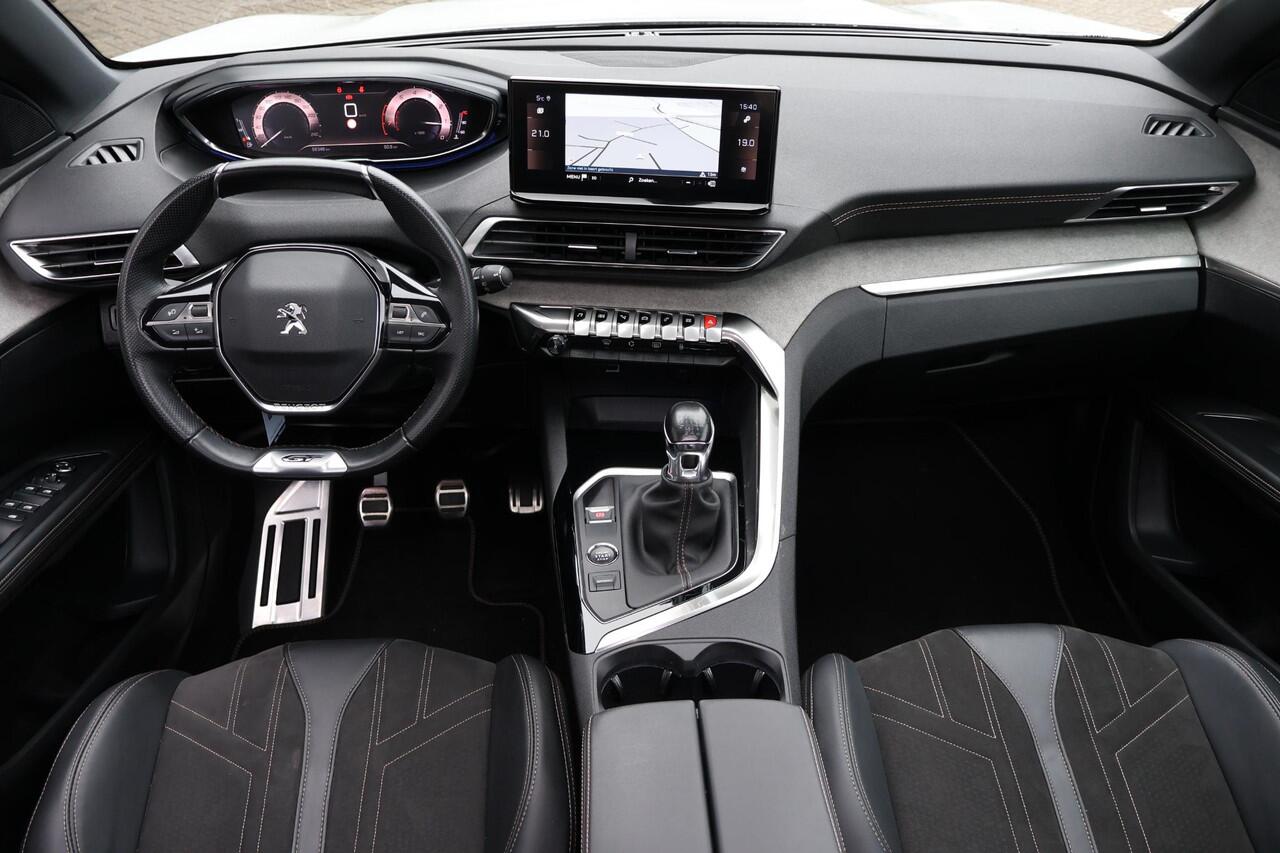 Peugeot 5008 1.2 PureTech GT 1e Eigenaar | Volledig Onderh | BTW | NL-Auto | 7p | Pano | Camera | Carplay | Bots | Alcantara | Full Led | Cruise | DAB | PDC | Start/Stop | Hill-Hold | Dodehoek