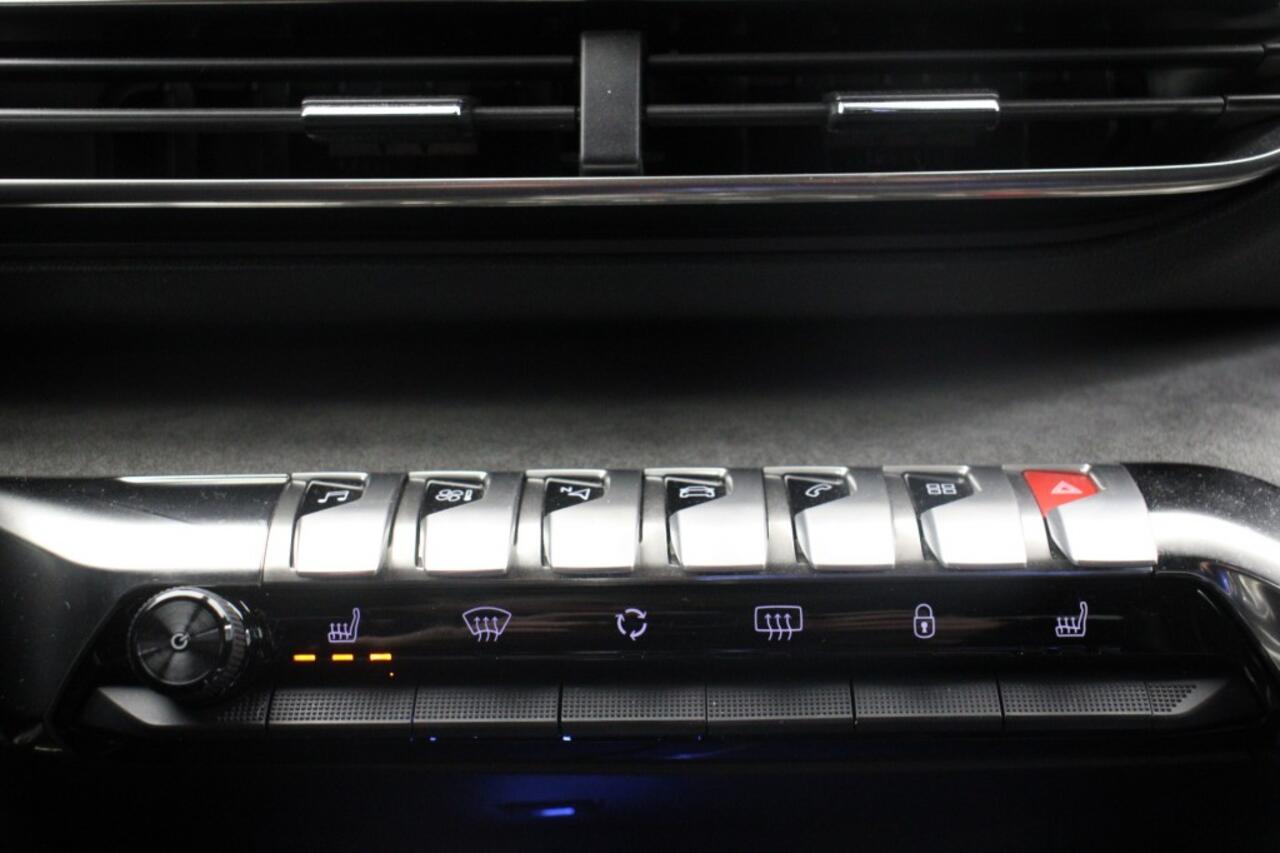 Peugeot 5008 1.2 PureTech GT-Line 7-Persoons Automaat - Carplay, Camera, Half Leer, Stoelverw. Memory, Afn. Trekhaak