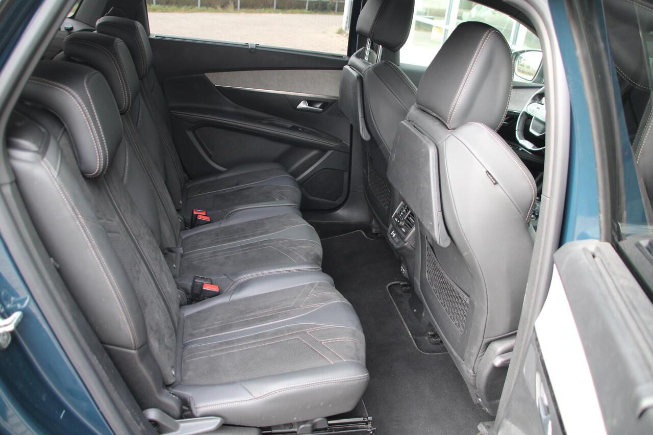Peugeot 5008 1.2 PureTech 130pk GT Automaat 7-zits Airco Navi Camera Carplay