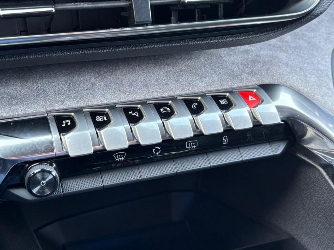 Peugeot 5008 1.2 PURETECH GT 7 PERSOONS AUT. 130PK LED NAVI CAMERA CARPLAY AIRCO