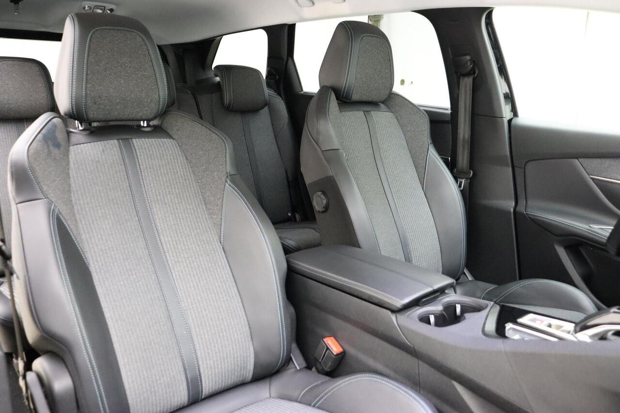 Peugeot 5008 1.2 PureTech Allure Pack Business 130 PK | Automaat | 7-zits | Camera | Cruise Control | Navigatie | Climate Control | Start/stop |Getinte ramen | 1e eigenaar