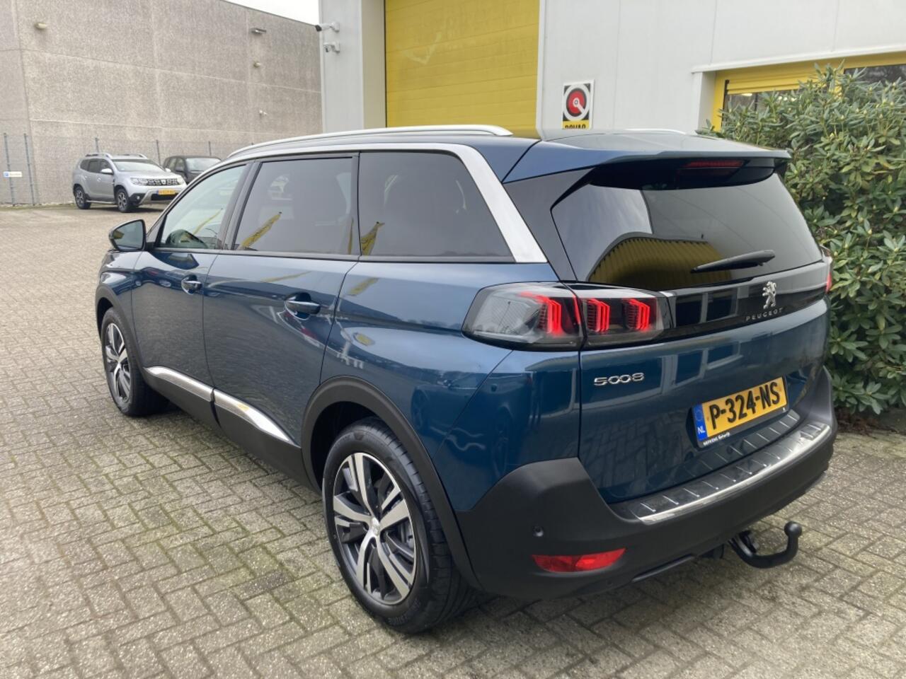 Peugeot 5008 1.2 PT Allure 7 Persoons Automaat Trekhaak Navi