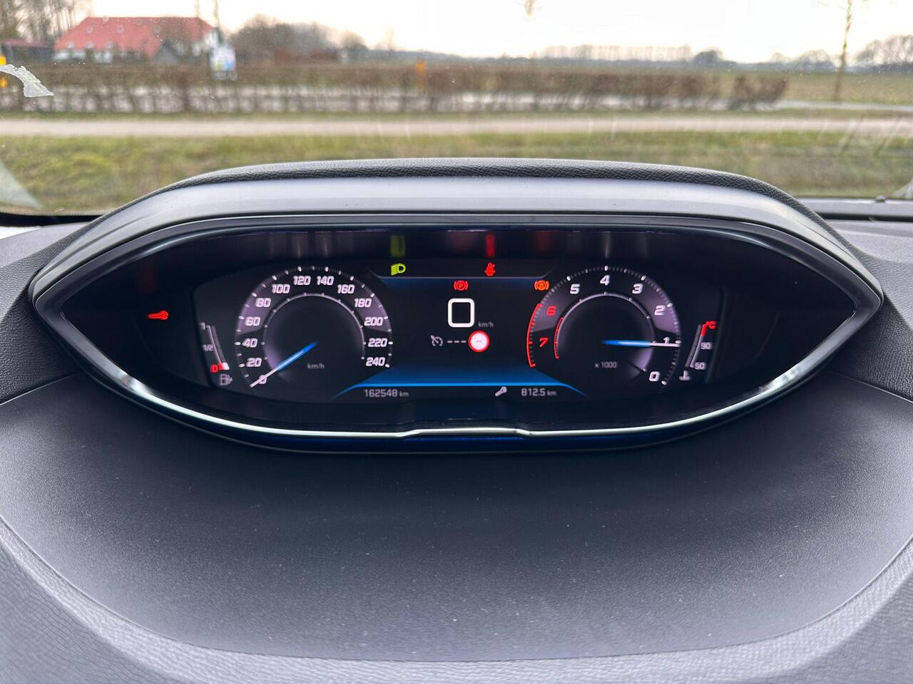 Peugeot 5008 1.2 Blue Lease Allure 7 persoons | Climate Control V+A | Navi | Cruise Control |