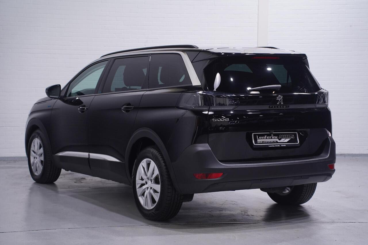 Peugeot 5008 1.5 HDI 7-pers. climate-controle cruise-controle LED-verlichting 17"-lmv PDC achter private-glas Navigatie camera dakrails STYLE-Pack