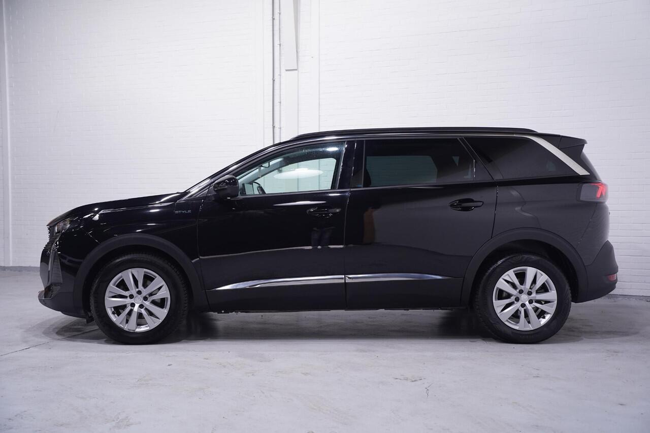 Peugeot 5008 1.5 HDI 7-pers. climate-controle cruise-controle LED-verlichting 17"-lmv PDC achter private-glas Navigatie camera dakrails STYLE-Pack