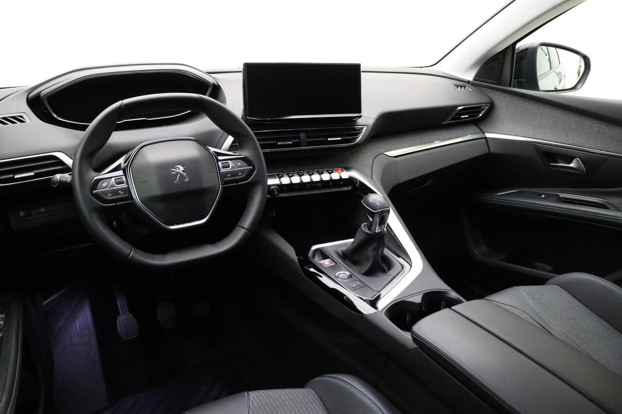 Peugeot 5008 1.2 PureTech 130pk Allure Pack Business | Verwarmde voorstoelen |Trekhaak afneembaar | Navigatie | Apple Carplay/Android Auto