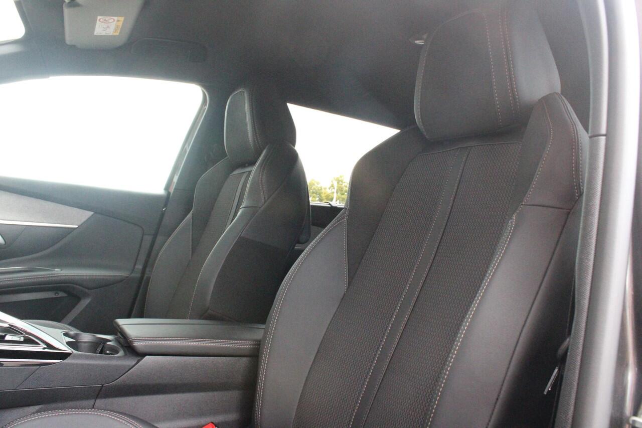 Peugeot 5008 1.2 130PK AUTOMAAT GT | NAVIGATIE | APPLE CARPLAY/ANDROID AUTO | ADAPTIVE CRUISE CONTROL | KEYLESS ENTRY/START | FULL LED KOPLAMPEN | 18" LICHTMETALEN VELGEN | CLIMATE CONTROL | 7-PERSOONS! | STOEL VERWARMING | DODEHOEK DETECTIE |