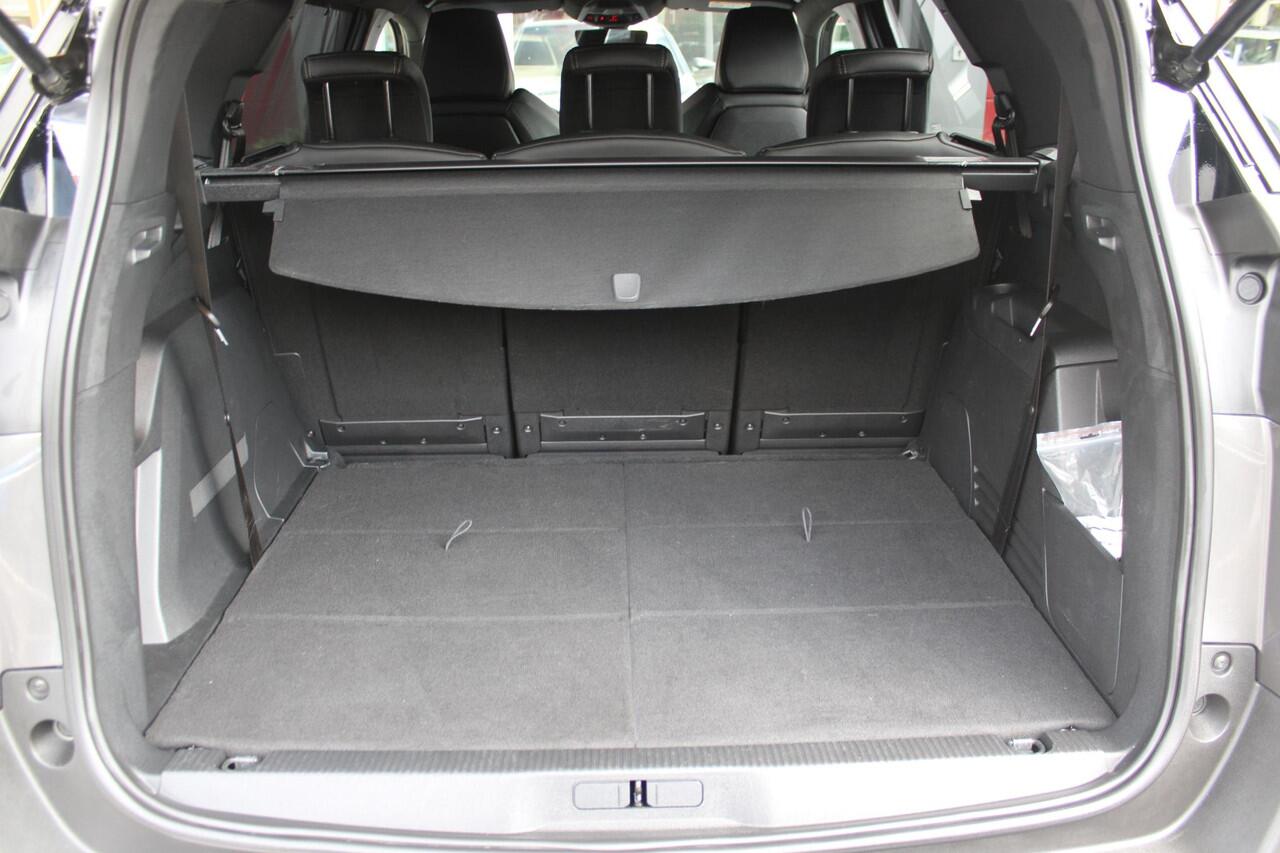 Peugeot 5008 1.2 130PK AUTOMAAT GT | NAVIGATIE | APPLE CARPLAY/ANDROID AUTO | ADAPTIVE CRUISE CONTROL | KEYLESS ENTRY/START | FULL LED KOPLAMPEN | 18" LICHTMETALEN VELGEN | CLIMATE CONTROL | 7-PERSOONS! | STOEL VERWARMING | DODEHOEK DETECTIE |