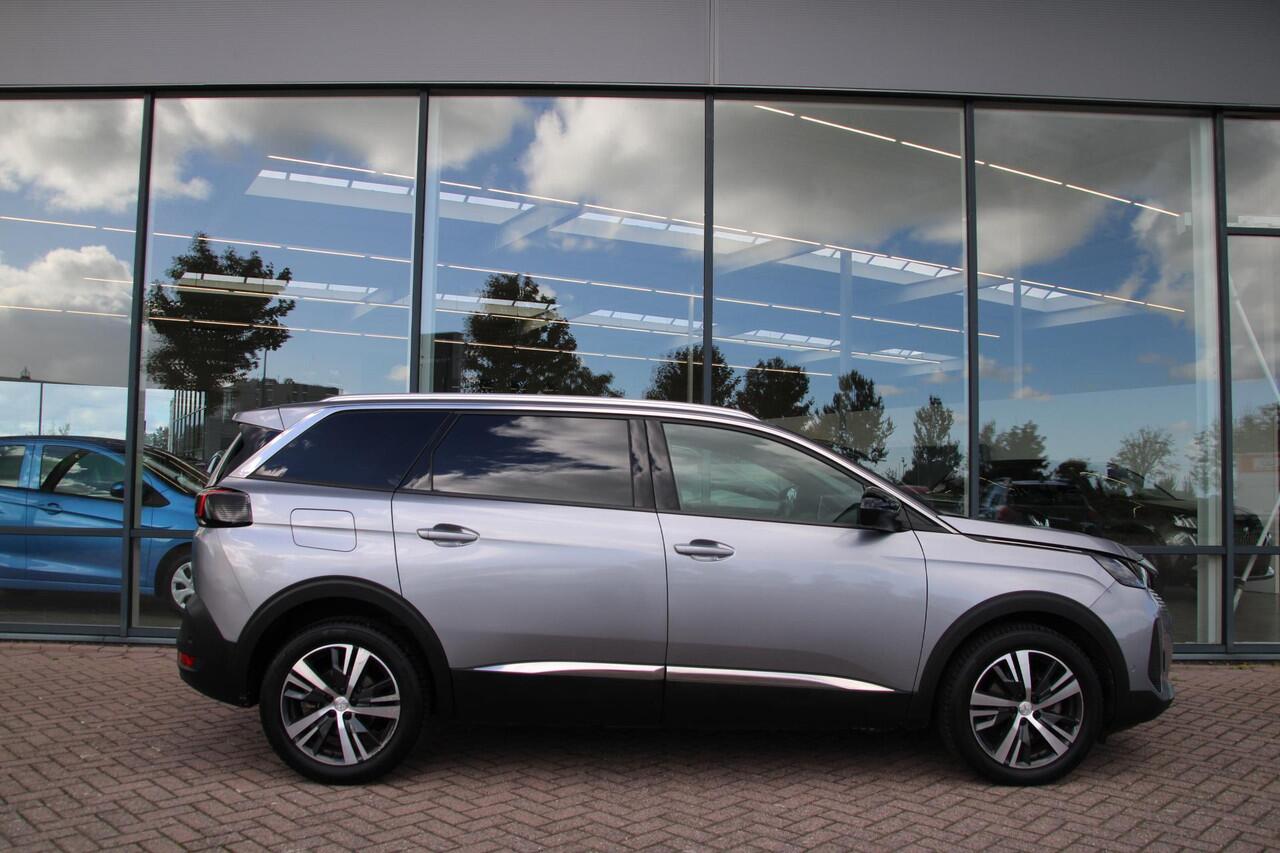 Peugeot 5008 1.2 PureTech 130pk Allure Pack Automaat 7-zits Navi Carplay Camera PDC V+A