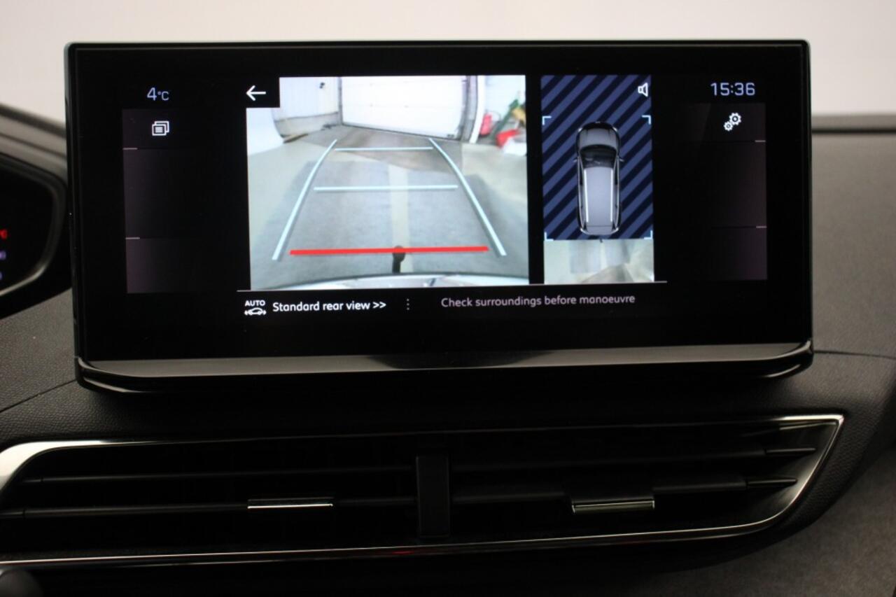 Peugeot 5008 1.2 PureTech GT-Line 7 Persoons - Panorama, Trekhaak, Digitaal Cockpit, Carplay, half leer,