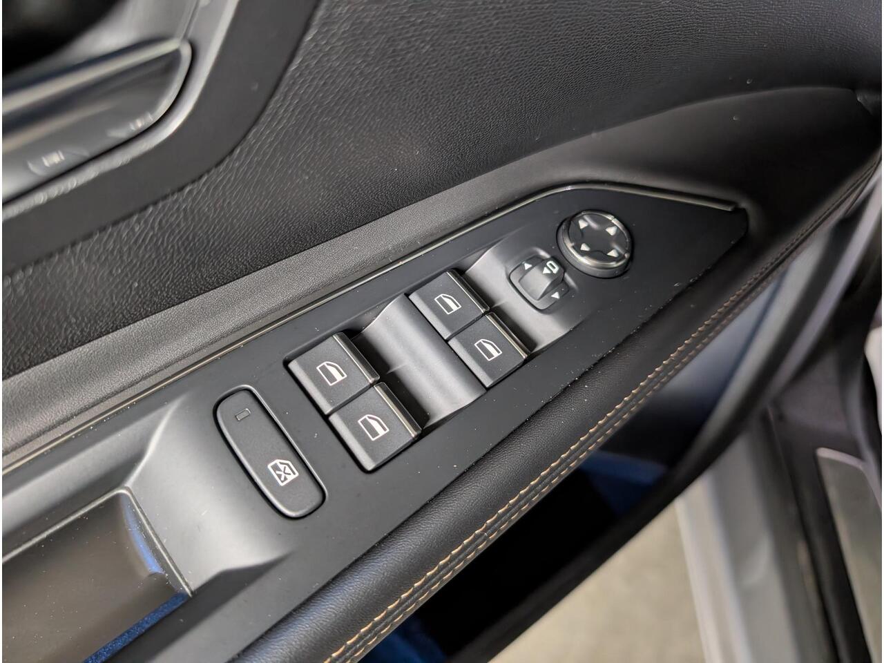 Peugeot 5008 GT 1.2 Turbo 130pk EAT8 | SCHUIF/KANTELDAK | HANDSFREE ACHTERKLEP | 360° CAMERA | ADAPTIVE CRUISE | APPLE CARPLAY / ANDROID AUTO |