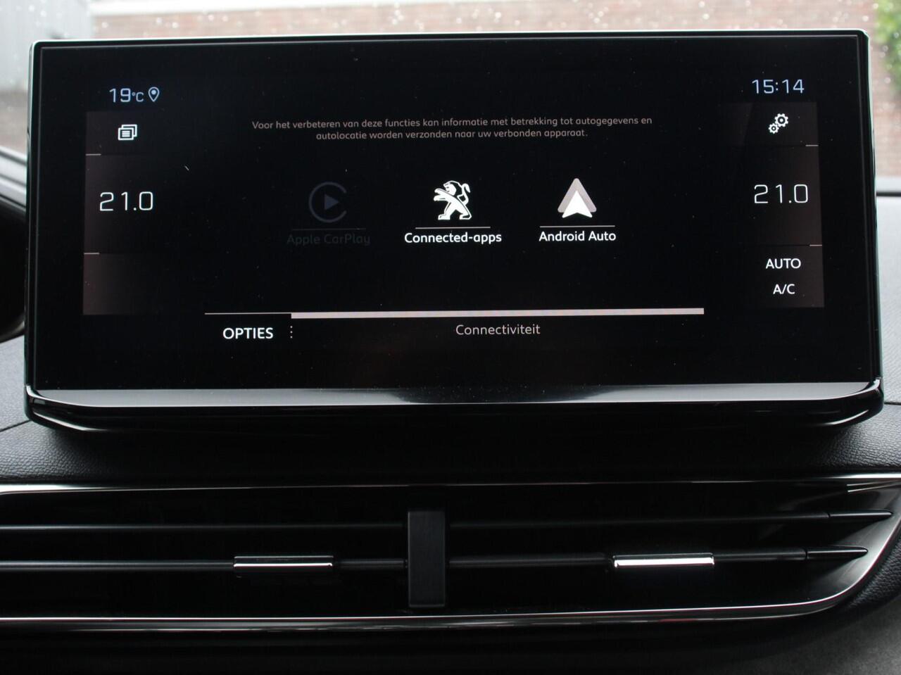 Peugeot 5008 1.2 PureTech Automaat GT Black Pack | DEMO ! | 7p | Climate control | Adaptive Cruise Control | Achteruitrij Camera | Verwarmde voorstoelen | Keyless | Navigatie | LED | Apple Carplay/ Android Auto
