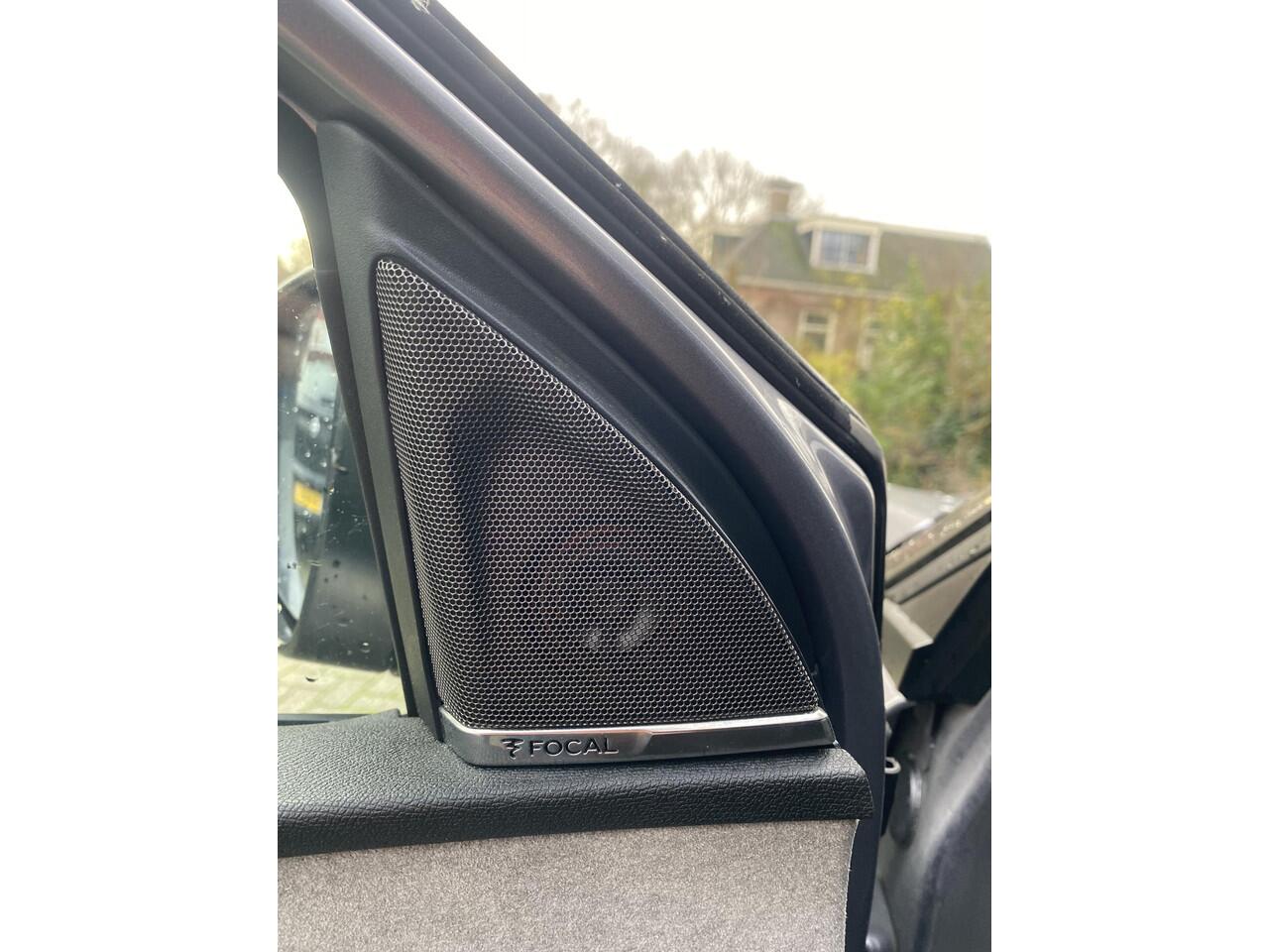 Peugeot 5008 1.2 Hybrid 136 GT | Automaat | Apple carplay | Navigatiesysteem | Achteruitrijcamera | parkeersensoren voor en achter