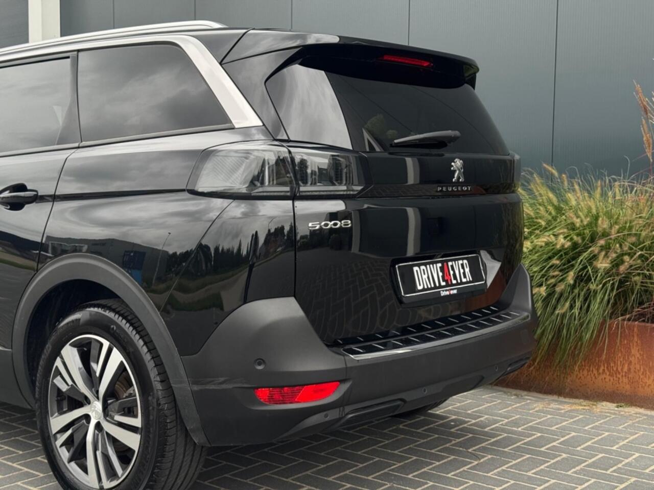 Peugeot 5008 1.2 Hyb. 136 Allure 7p GARANTIE ACC ECC 360 CAMERA NAVI PDC