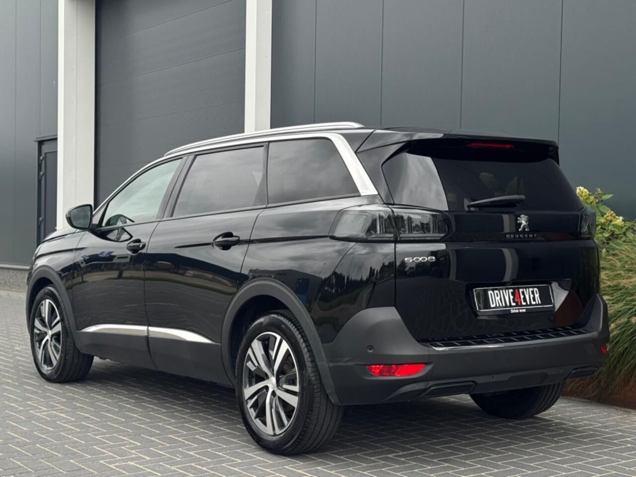 Peugeot 5008 1.2 Hyb. 136 Allure 7p GARANTIE ACC ECC 360 CAMERA NAVI PDC