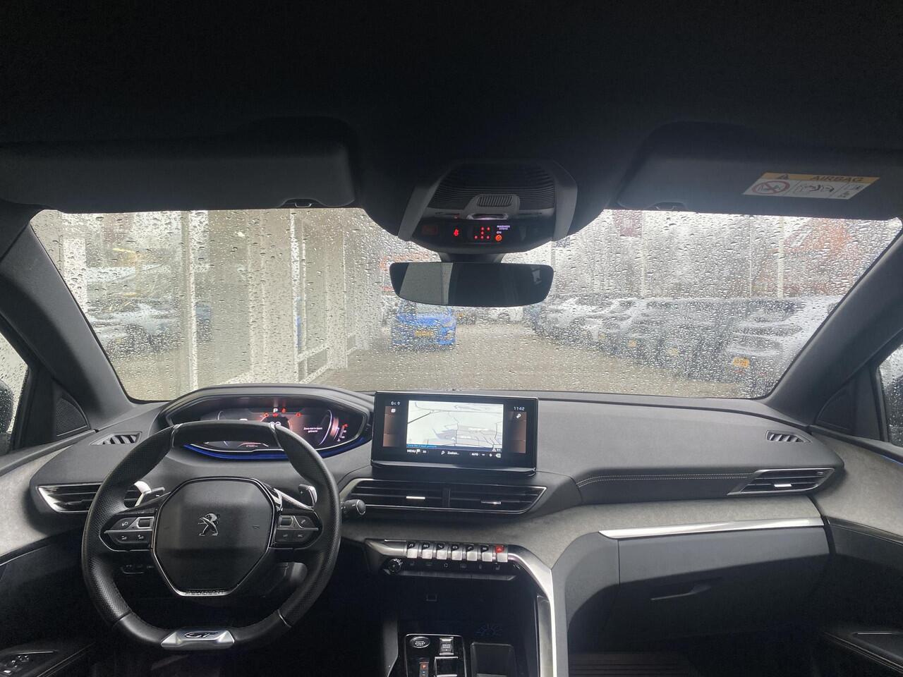 Peugeot 5008 1.2T 130pk Automaat GT | Automaat | Apple carplay | Achteruitrijcamera |Navigatiesysteem | Stoelverwarming voor |