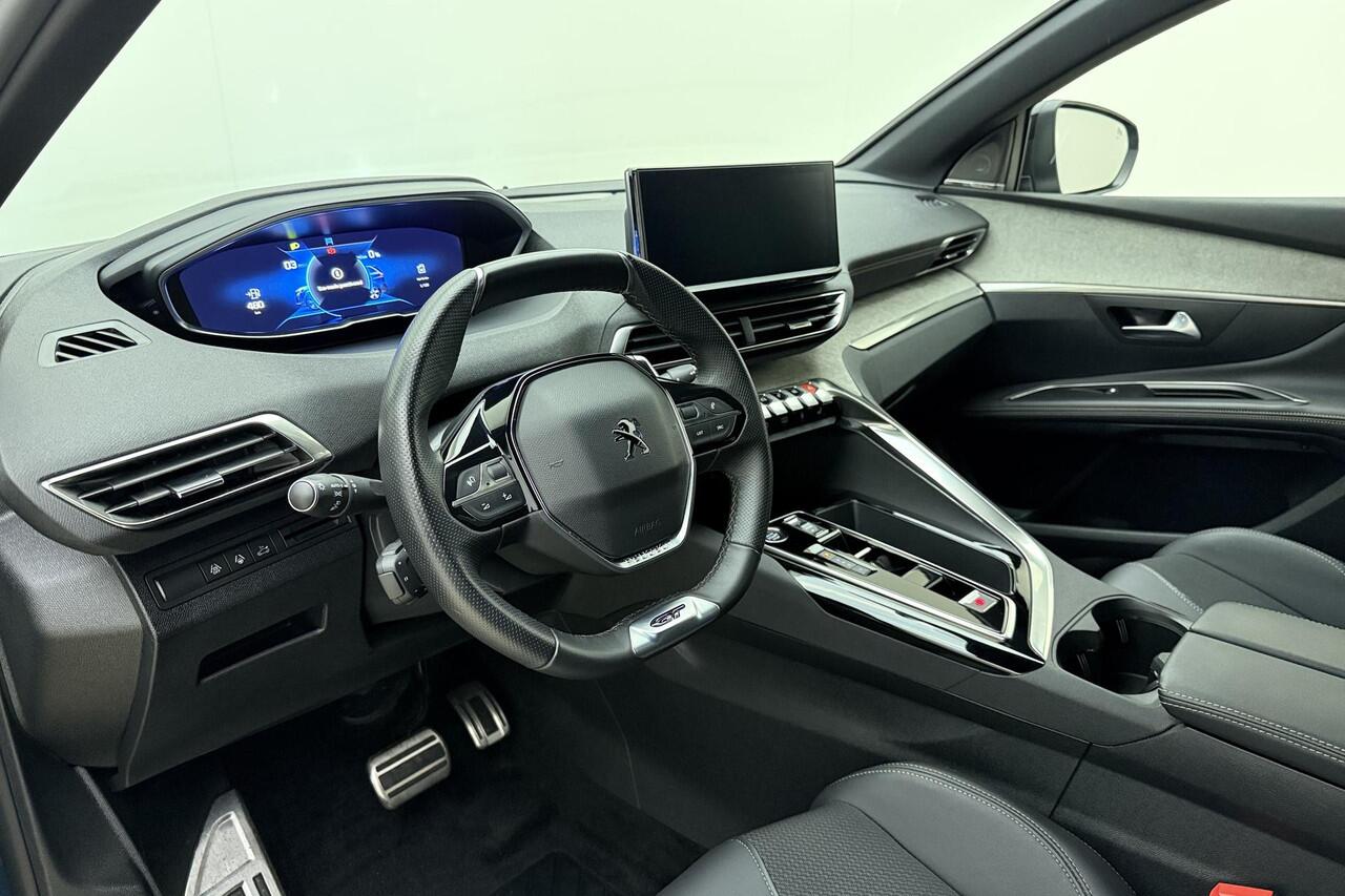 Peugeot 5008 1.2 Hybrid 136 GT | Focal Audio | Elektrische Achterklep | Camera voor + Achter | Navigatie | Climate & Cruise Control | Stoelverarming |